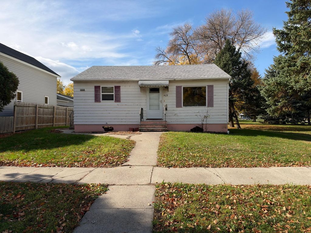 409 3rd Street S, Breckenridge, MN 56520 — exterior