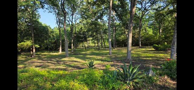 729 County Road 4040, Crockett, TX 75835