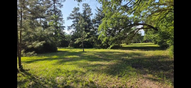 729 County Road 4040, Crockett, TX 75835