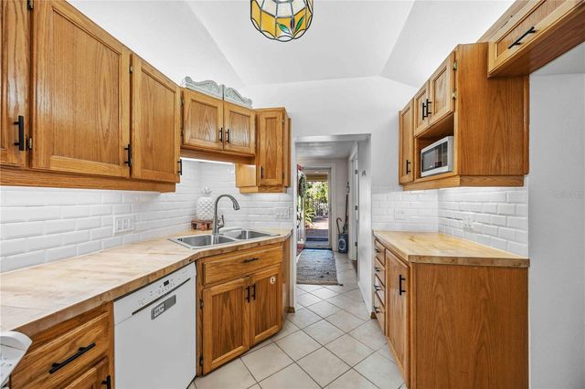 2711 1ST AVENUE W, Bradenton, FL 34205