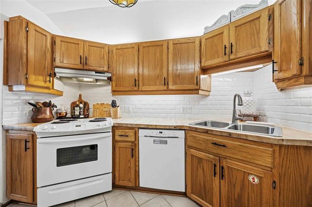 2711 1ST AVENUE W, Bradenton, FL 34205