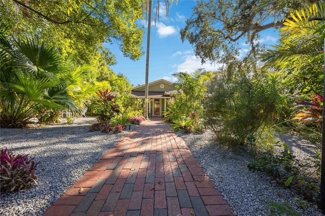 2711 1ST AVENUE W, Bradenton, FL 34205