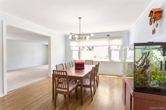 1566 Pebble Lane, Hewlett, NY 11557