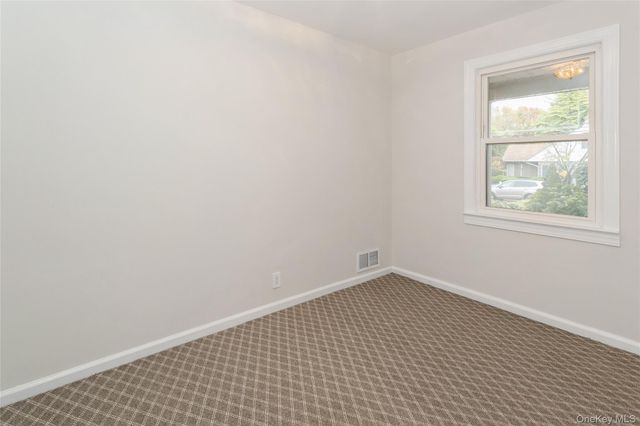 1566 Pebble Lane, Hewlett, NY 11557