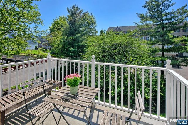249 Brower Court, West New York, NJ 07093