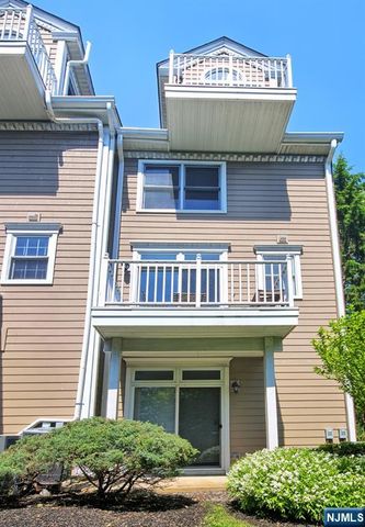 249 Brower Court, West New York, NJ 07093
