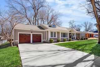 8909 Cherokee Lane, Leawood, KS 66206
