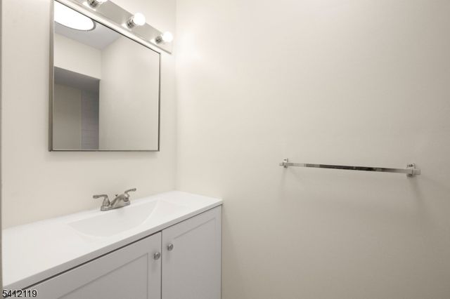 108 Passaic Ave C-21 21, Nutley Twp., NJ 07110