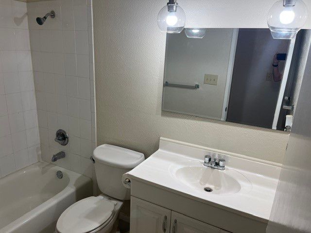 7574 Christie Lane, Dallas, TX 75249