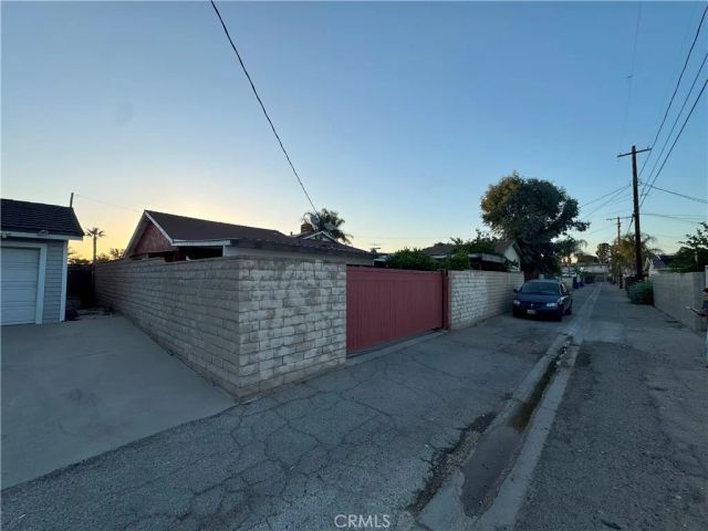 10204 Gerald Avenue, North Hills, CA 91343