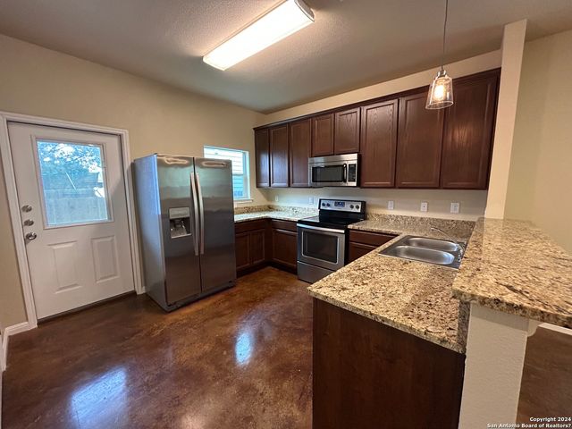 570 Advantage, New Braunfels, TX 78130