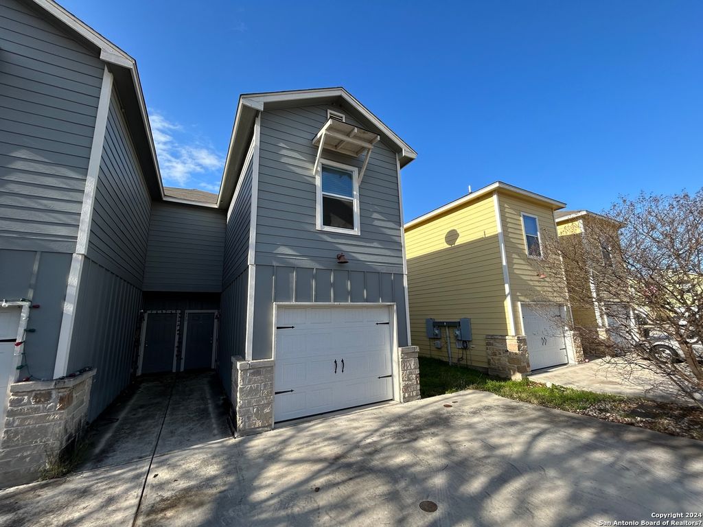 570 Advantage, New Braunfels, TX 78130