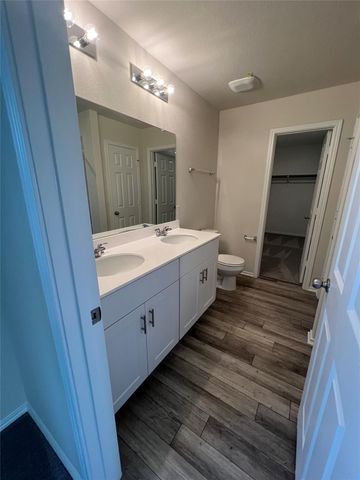 499 Tree Nut LOOP, Buda, TX 78610