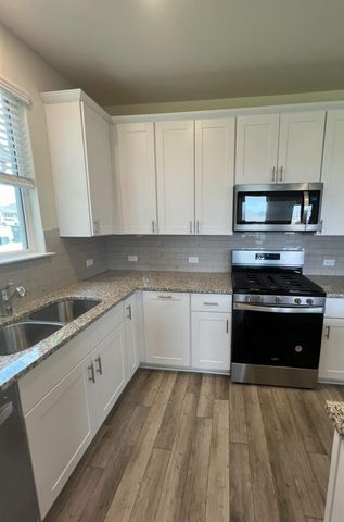 499 Tree Nut LOOP, Buda, TX 78610