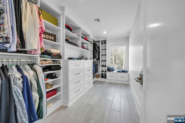 315 Freemans Lane, Franklin Lakes, NJ 07417