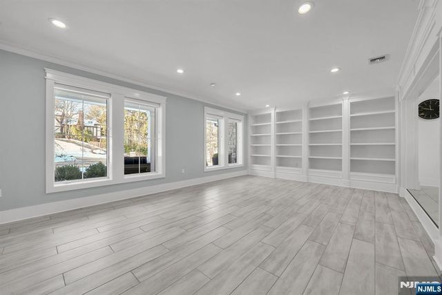 315 Freemans Lane, Franklin Lakes, NJ 07417