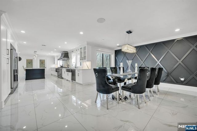 315 Freemans Lane, Franklin Lakes, NJ 07417