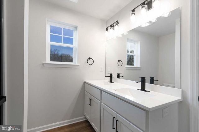 844 CHAPEL DR, Vineland, NJ 08361