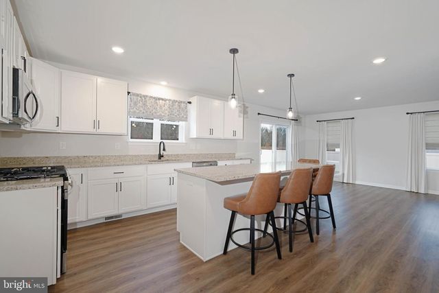 844 CHAPEL DR, Vineland, NJ 08361