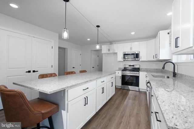 844 CHAPEL DR, Vineland, NJ 08361