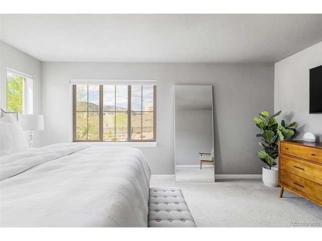 15469 W Baltic Ave, Lakewood, CO 80228