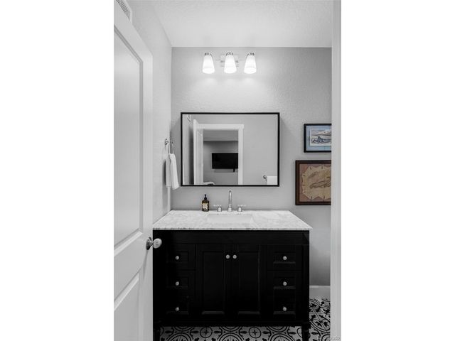 15469 W Baltic Ave, Lakewood, CO 80228