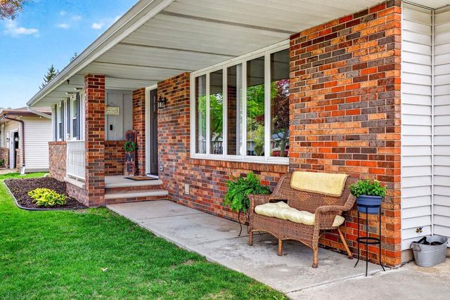 807 ROSEHILL ROAD, Kaukauna, WI 54130