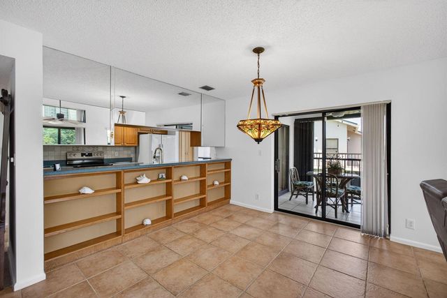 2102 Fairway Drive S, Jupiter, FL 33477