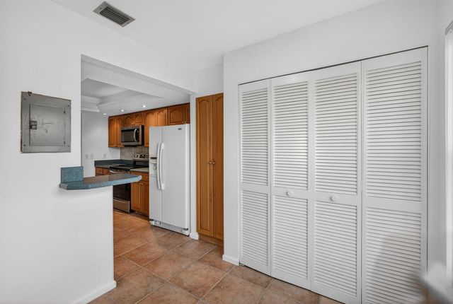 2102 Fairway Drive S, Jupiter, FL 33477