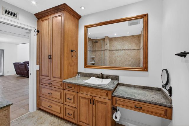 2102 Fairway Drive S, Jupiter, FL 33477