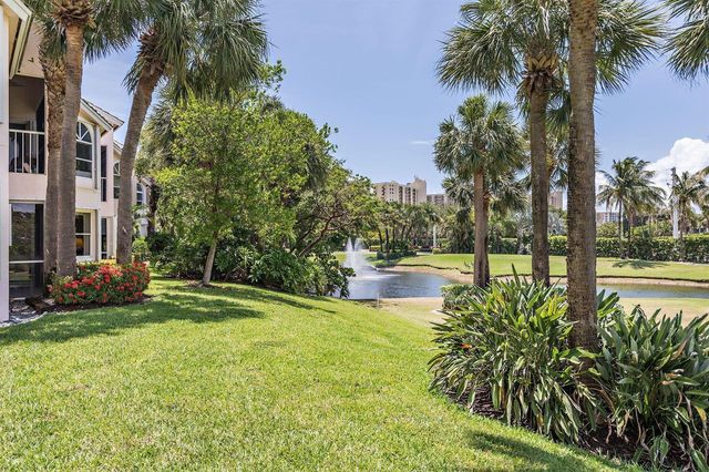 2102 Fairway Drive S, Jupiter, FL 33477