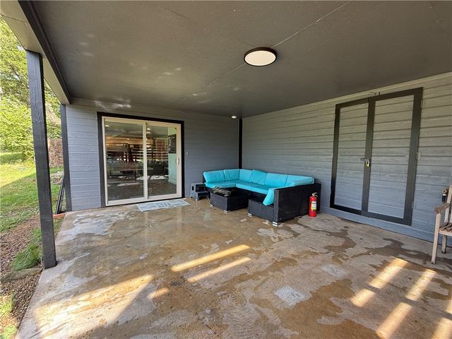 20386 Valley Drive, Rogers, AR 72756