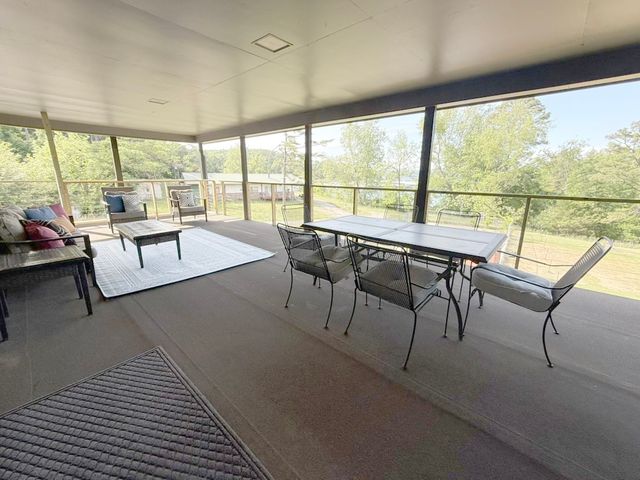 20386 Valley Drive, Rogers, AR 72756
