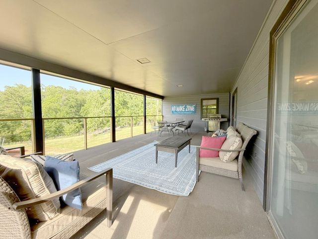 20386 Valley Drive, Rogers, AR 72756