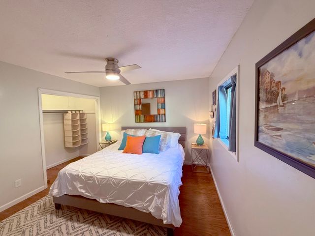 20386 Valley Drive, Rogers, AR 72756