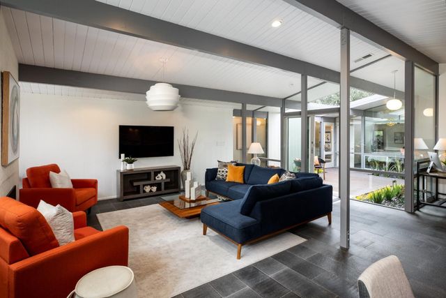 956 Trophy Drive, Mountain View, CA 94040