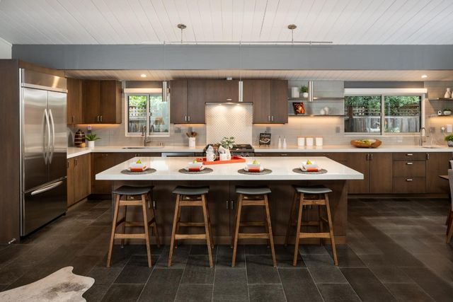 956 Trophy Drive, Mountain View, CA 94040