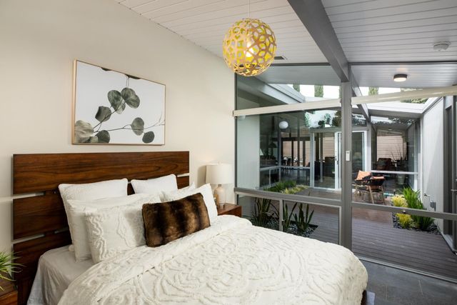 956 Trophy Drive, Mountain View, CA 94040