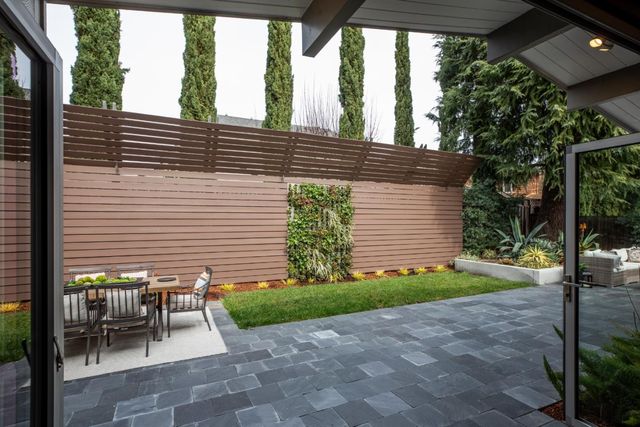 956 Trophy Drive, Mountain View, CA 94040