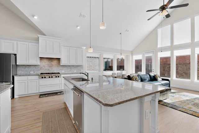 312 Chandan Way, Irving, TX 75063