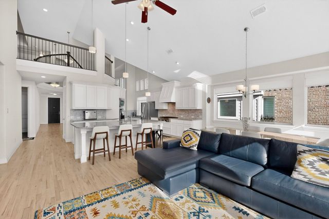 312 Chandan Way, Irving, TX 75063