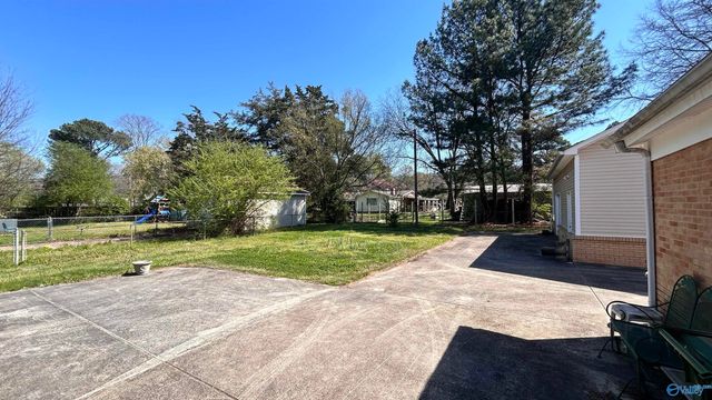 2106 Giles Drive, Huntsville, AL 35811