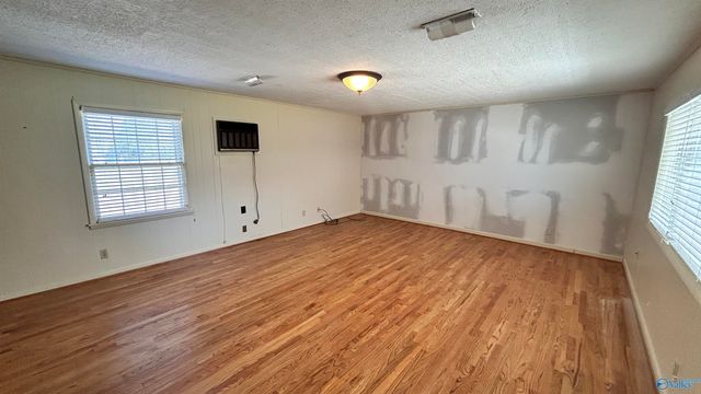 2106 Giles Drive, Huntsville, AL 35811