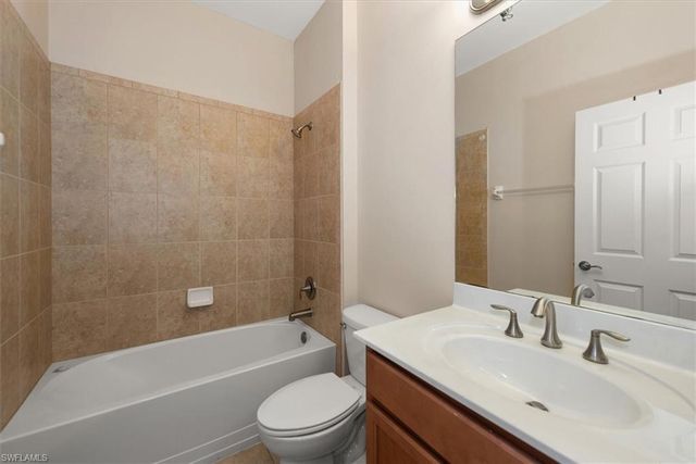 3305 Magnolia Landing LN, North Fort Myers, FL 33917