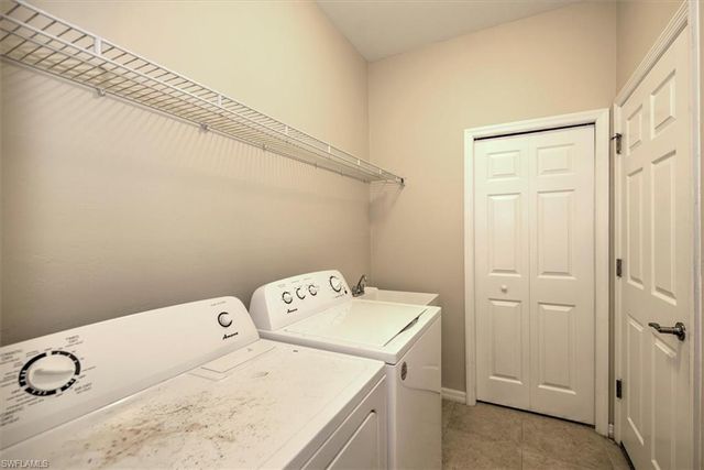 3305 Magnolia Landing LN, North Fort Myers, FL 33917