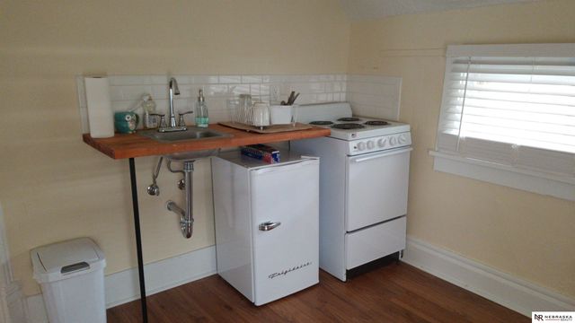 502 N 32nd Street, Omaha, NE 68131