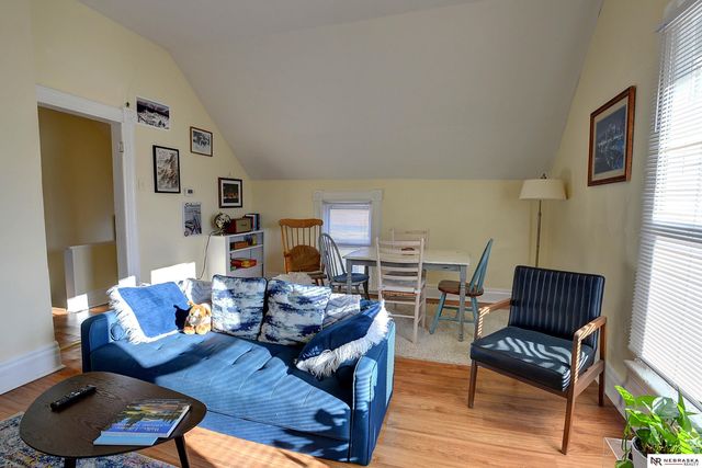 502 N 32nd Street, Omaha, NE 68131