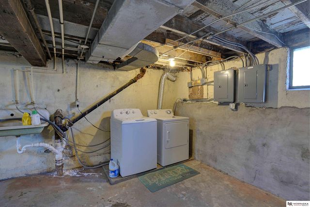 502 N 32nd Street, Omaha, NE 68131