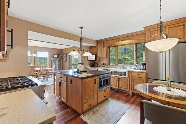 469 County Road E, Hudson, WI 54016