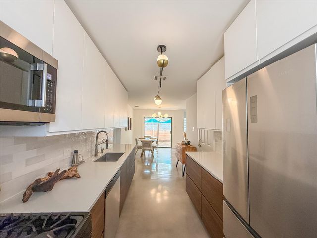 2313 Thornwild PASS, Austin, TX 78758
